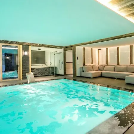 8br Elegant And Modern Chalet With Pool *