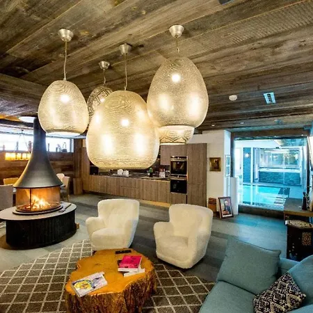Vila 8br Elegant And Modern Chalet With Pool Lens
